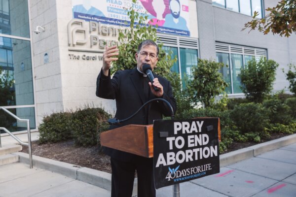 Epoch Times Photo