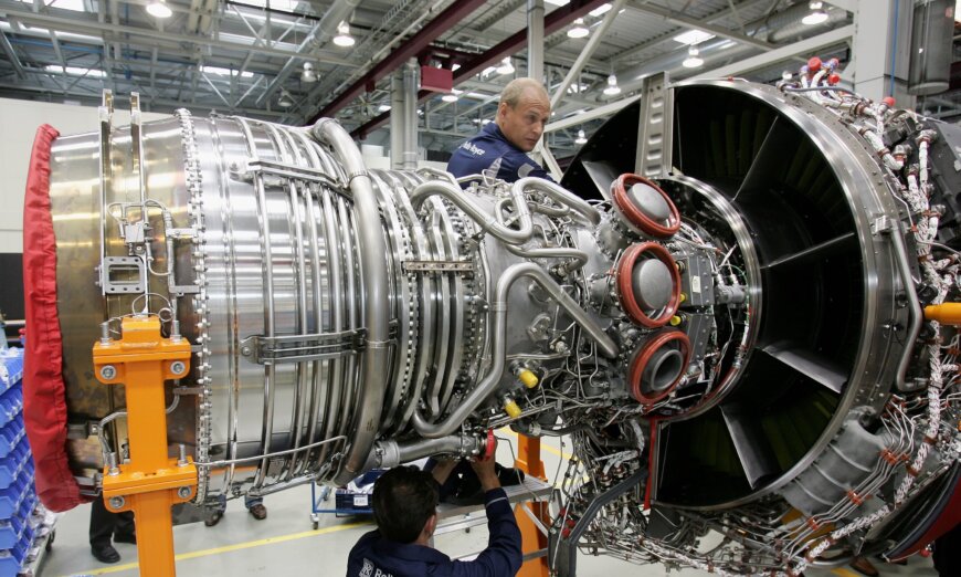 US Airlines Find Unauthorized Jet Engine Parts in Planes