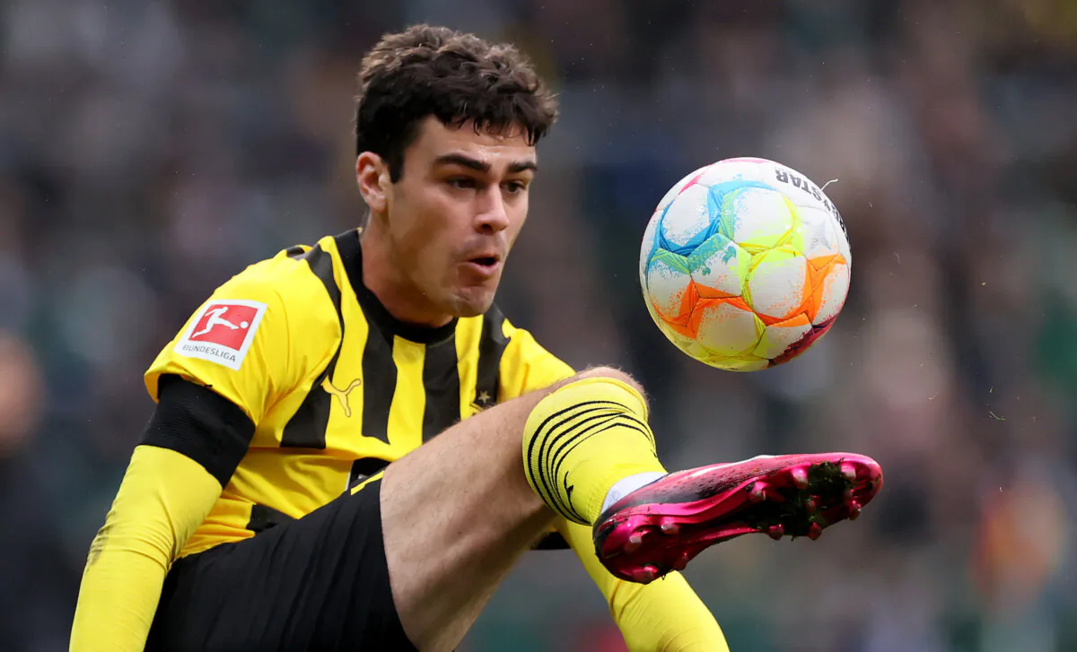 Gio Reyna of Borussia Dortmund controls the ball during the Bundesliga match between SV Werder Bremen and Borussia Dortmund at Wohninvest Weserstadion in Bremen, Germany, on Feb. 11, 2023. (Martin Rose/Getty Images)
