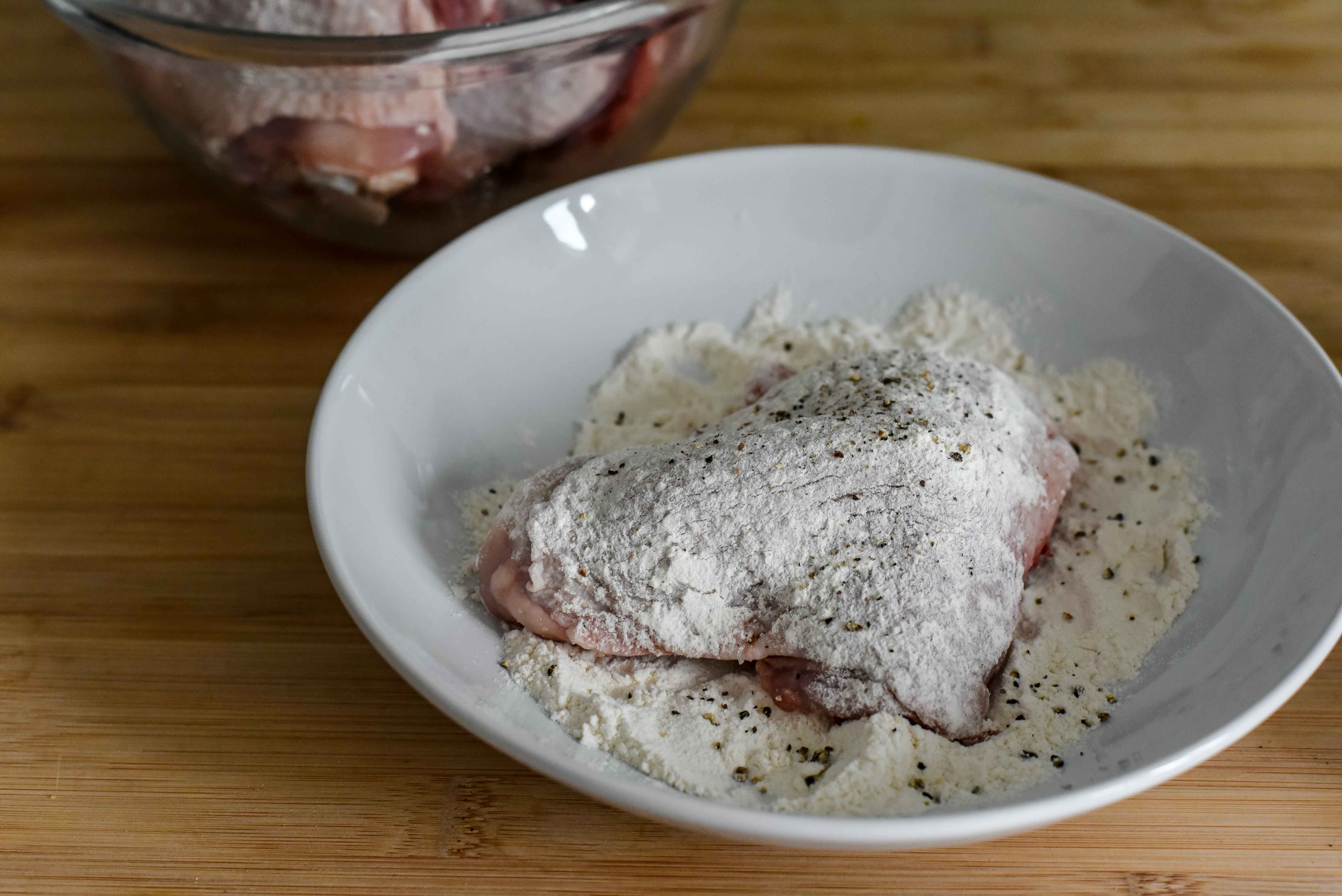 Make sure the chicken is completely dry and at room temperature before seasoning, coating with flour, and cooking. (Audrey Le Goff)