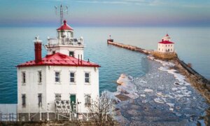 Woman Buys Lighthouse Left Empty for 70 Years and Turns It Into a ...