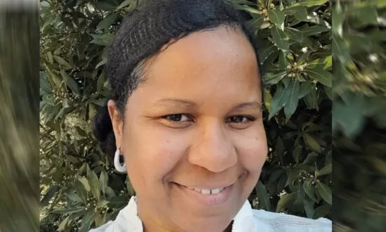 Christian Teacher Faces Losing Career for Refusing to Teach LGBT Lessons