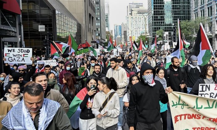 Toronto Police Boost Presence Ahead of Israel, Palestine Rallies, Warn ...