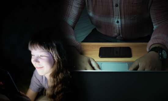 10 Top Rules Parents Need to Pay Attention to for Their Child’s Online Safety—Com Experts Now Tell