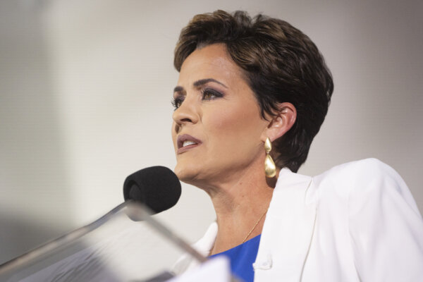 Kari Lake Holds Rally To Make Announcement About Her Political Future