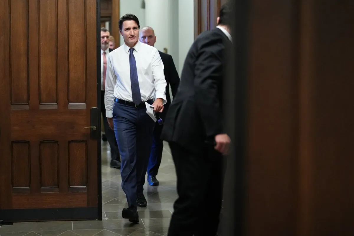 Prime Minister Justin Trudeau arrives for a cabinet meeting in Ottawa, on Oct. 3, 2023. (The Canadian Press/Sean Kilpatrick)