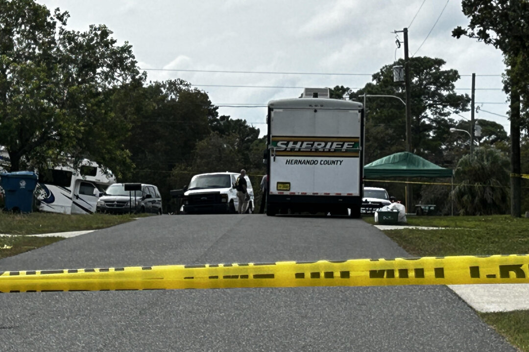 Florida Shooting Leaves One Dead, One Wounded, Suspect Remains at Large ...