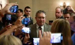 Massie: ‘At Least 20’ Republicans Will Not Vote for Steve Scalise as Speaker
