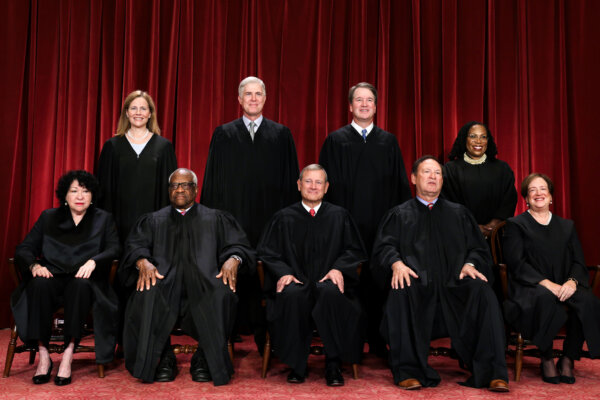 Epoch Times Photo