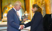 King Honours Australians for Breakthrough Invention