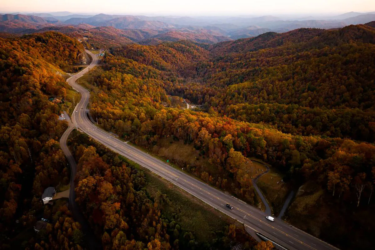 Fall foliage in North Carolina on Oct. 24, 2022. (Alex Slitz/Charlotte Observer/TNS)