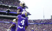 Late TD Pass by Penix Jr. Lifts No. 8 Washington to Wild 36–33 Win Over No. 7 Oregon