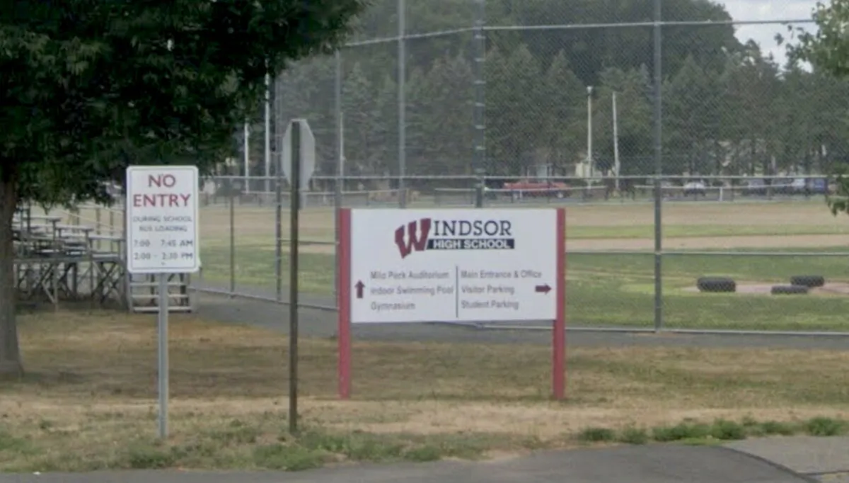 Signage at the Windsor High School in Windsor, Conn., in August 2022. (Google Maps/Screenshot via NTD)
