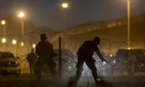 Texas Installs Razor Wire Along New Mexico Border to Block Illegal Crossings