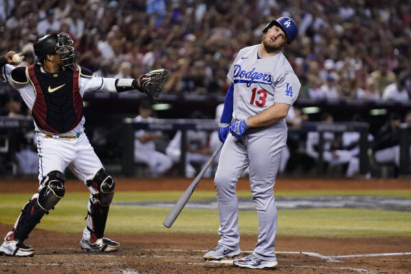 Kyle Schwarber homers twice, Phillies power past Arizona 10-0 in Game 2 of  NLCS