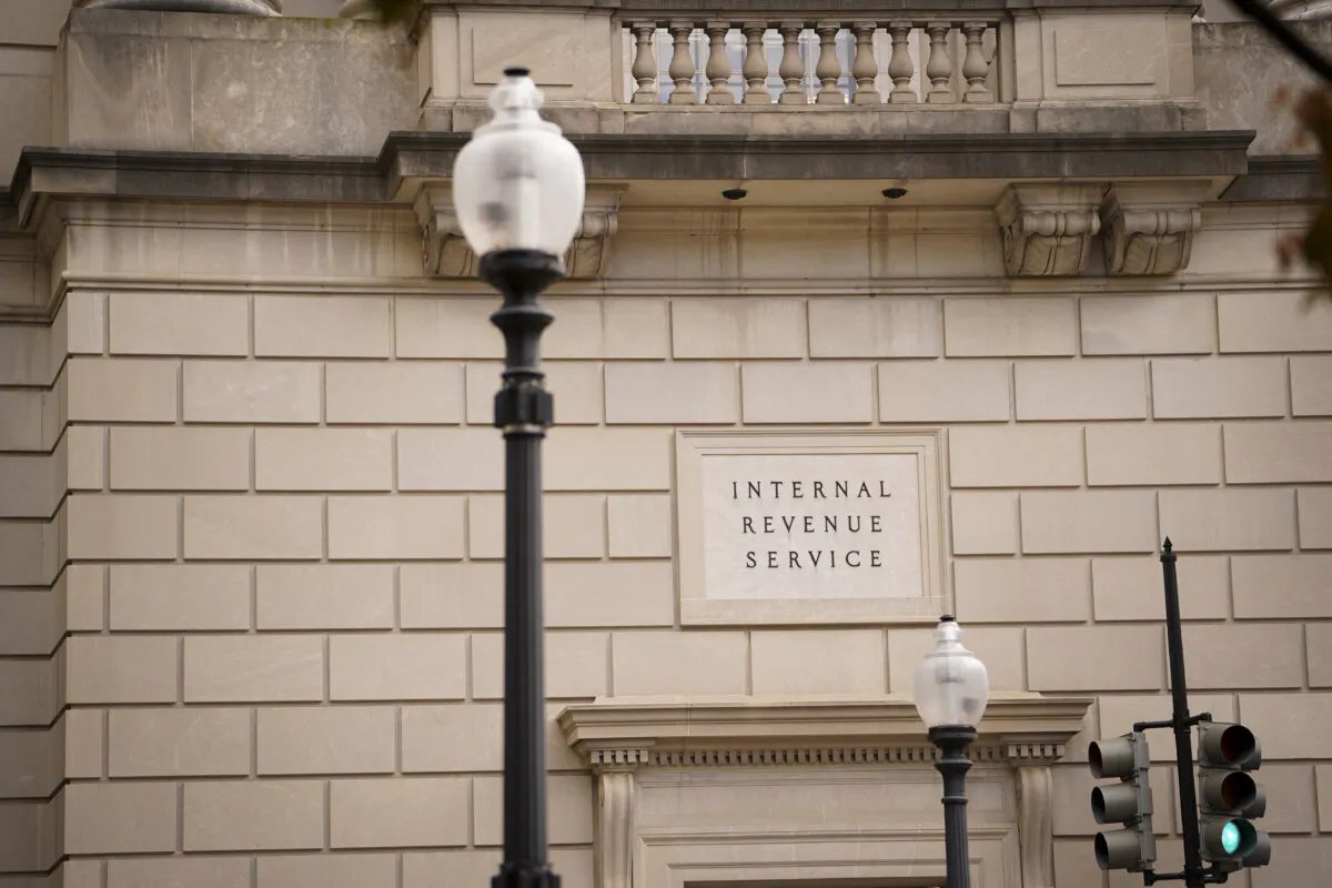 Internal Revenue Service (IRS) building in Washington on Oct. 16, 2023. (Madalina Vasiliu/The Epoch Times)