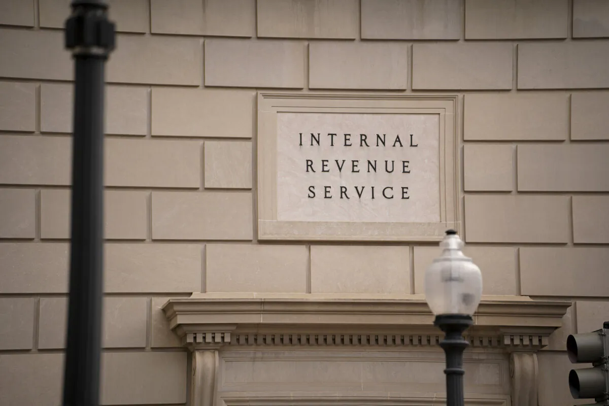 Internal Revenue Service (IRS) building in Washington, on Oct. 16, 2023. (Madalina Vasiliu/The Epoch Times)