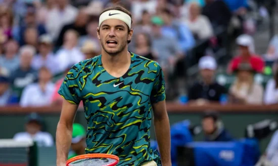 Taylor Fritz Wins Opener in Tokyo