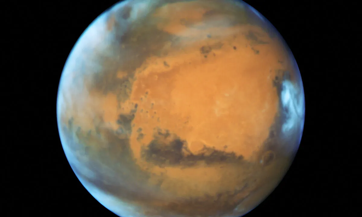 The planet Mars is shown in a NASA Hubble Space Telescope view taken on May 12, 2016. (NASA/Handout via Reuters)