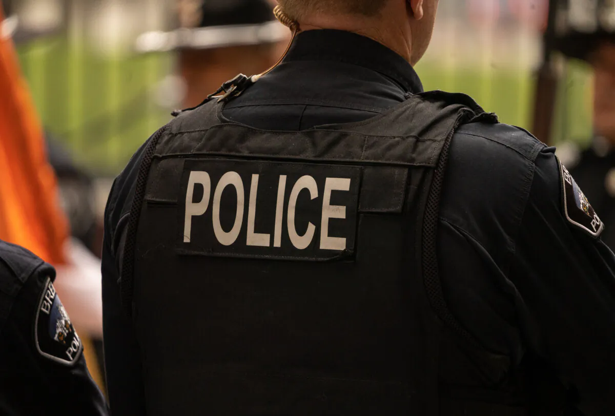 A police officer in a file photo. (John Fredricks/The Epoch Times)