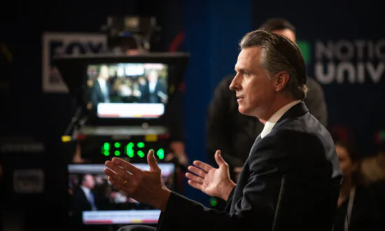 Newsom Delays Christmas Tree Lighting, Holds Virtual Event Amid Planned Protests