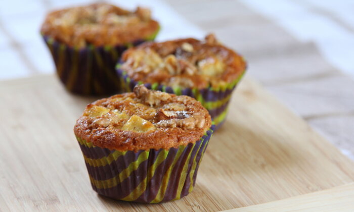 Buckwheat Bran Muffin With Applesauce and Walnuts (Recipe)