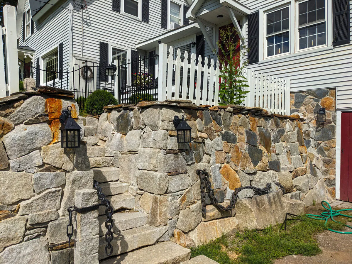 Showing a contractor a photo like this allows you to communicate exactly how you want your retaining wall to be. Think of all the photos you could put in a PDF file that would prevent arguments! (Tim Carter/Tribune Content Agency)