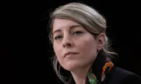 Joly to Plead for Humanitarian Pauses as She Says Time Is Running Out to Help in Gaza