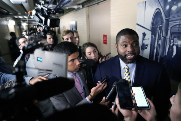 Epoch Times Photo