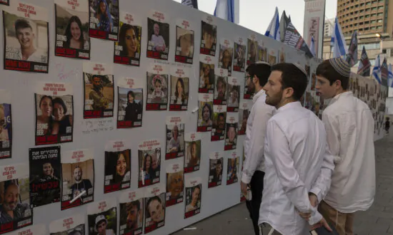 In the Middle East, Which Side Is Obama On?