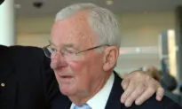 PMs Pay Tribute to ‘Architect of Medicare’ Bill Hayden