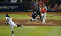 Kyle Schwarber Sets HR Mark, Phillies Down D-backs in Game 5