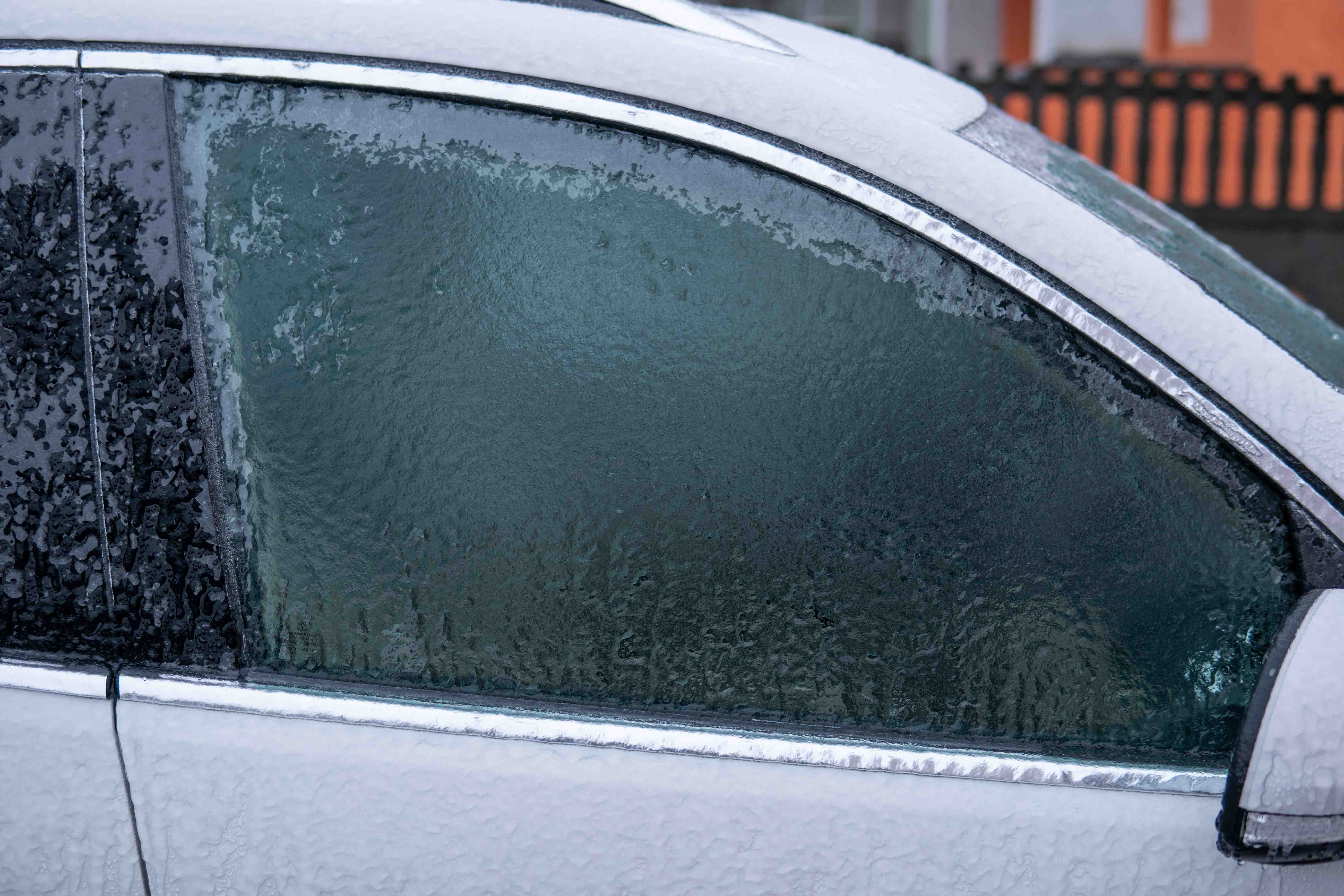 This 29p hack to clear window condensation is genius - Heart