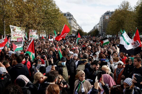 id5515030-paris-protest