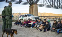 123 Migrants Discovered Trapped in Trailer in Central Mexico