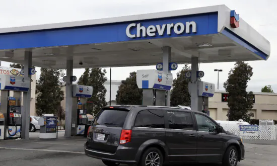 Chevron Buys Hess for $53 Billion, 2nd Buyout Among Major Producers This Month as Oil Prices Surge