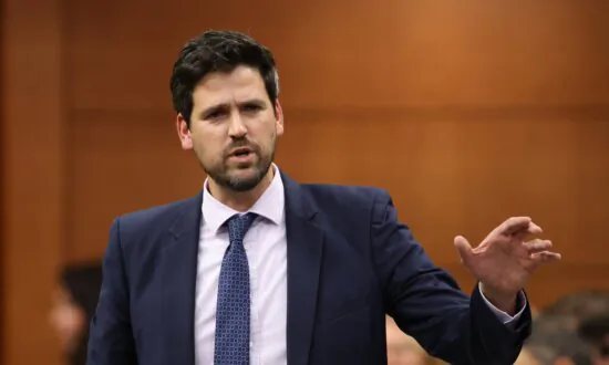 Feds Have ‘Opportunities’ to Reduce Airbnb-type Short-Term Rentals, Says Minister