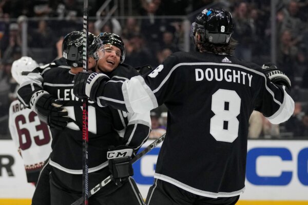 Los Angeles Kings Center Blake Lizotte