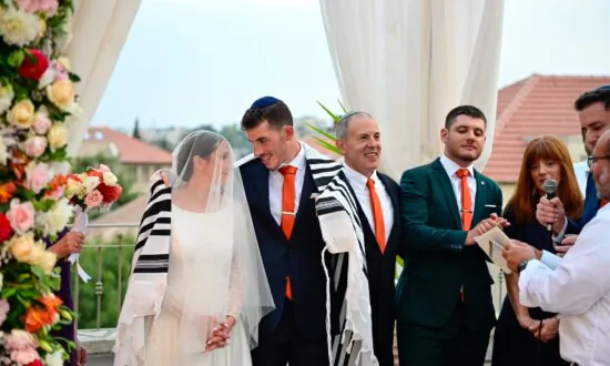 In a Moment of Darkness, Young Israeli Couple Chooses Light