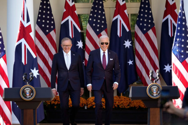 Epoch Times Photo