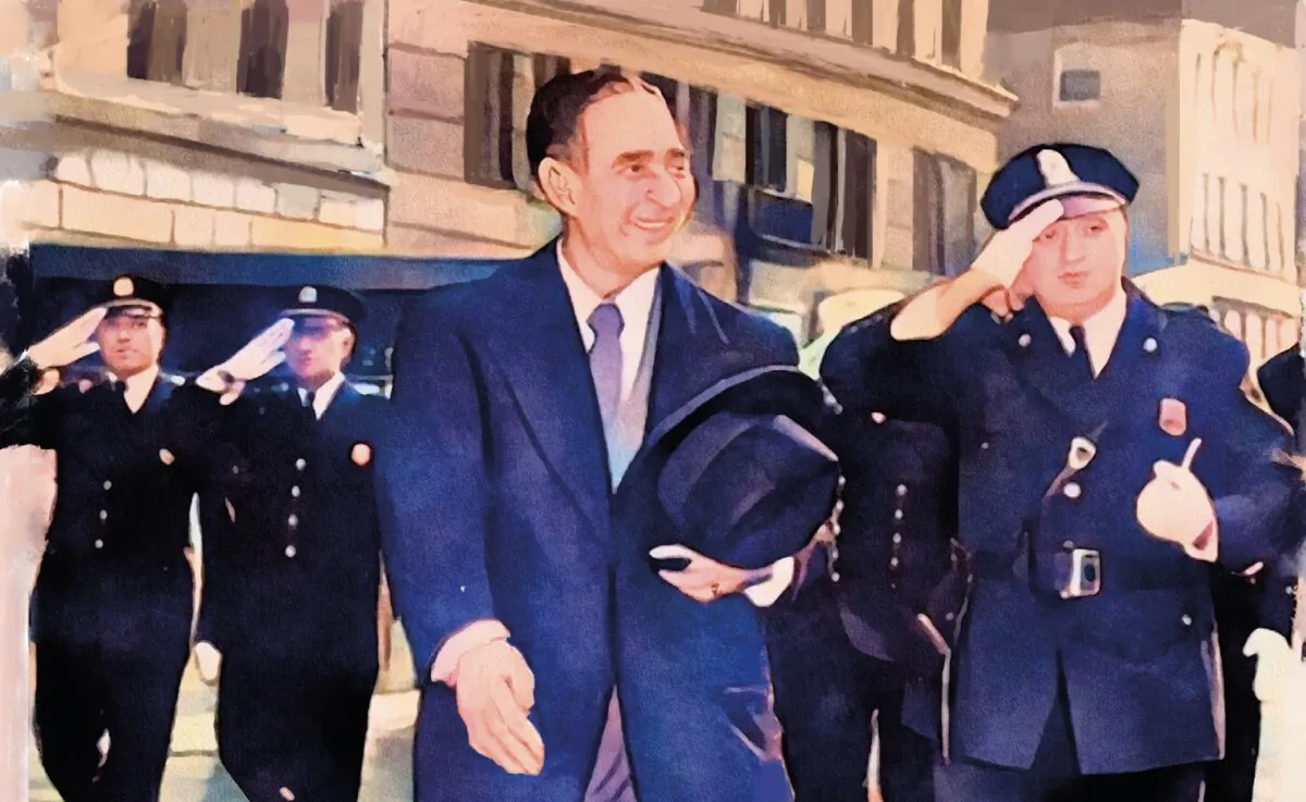 Mayor Vince
Impellitteri, the
author’s greatuncle,
at a New
York parade. (Fei Meng for American Essence)