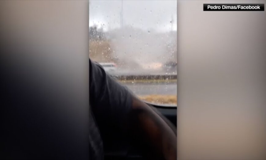 Texas man captures tornado barreling towards highway.