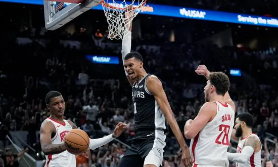 Wembanyama Makes Tying Basket in Regulation, Then Earns His First NBA Win as Spurs Top Rockets in OT