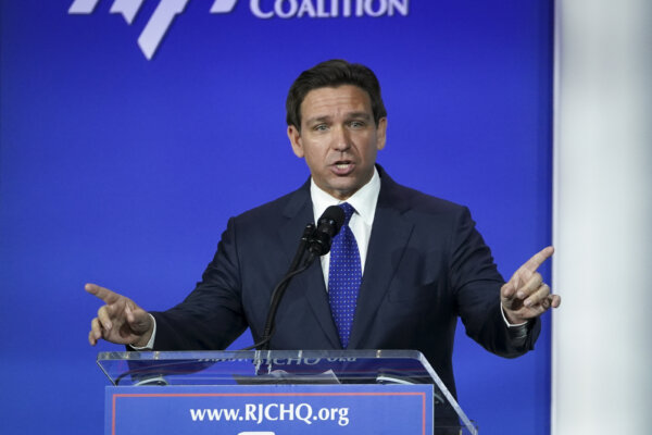 Epoch Times Photo