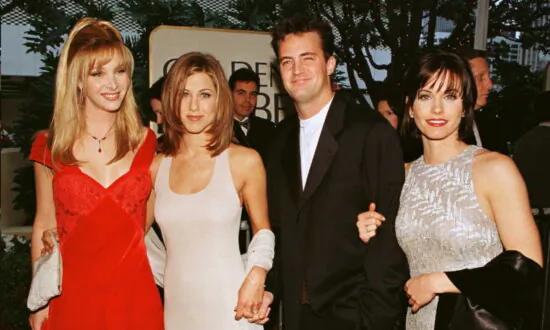 Trudeau Says Passing of Schoolmate, Actor Matthew Perry, ‘Shocking and Saddening’