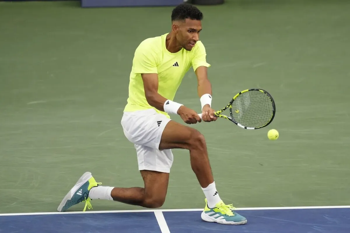 Felix Auger-Aliassime (CAN) hits a ball to Max Purcell (not pictured) at Sobeys Stadium in Toronto on Aug. 8, 2023. (John E. Sokolowski/USA TODAY Sports via Field Level Media)