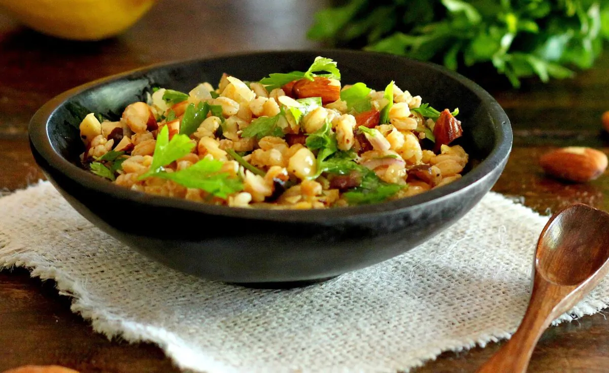 This pilaf recipe uses farro, a chewy, nutty ancient grain, tossed with bright and herbaceous seasonings. (Lynda Balslev for Tastefood)