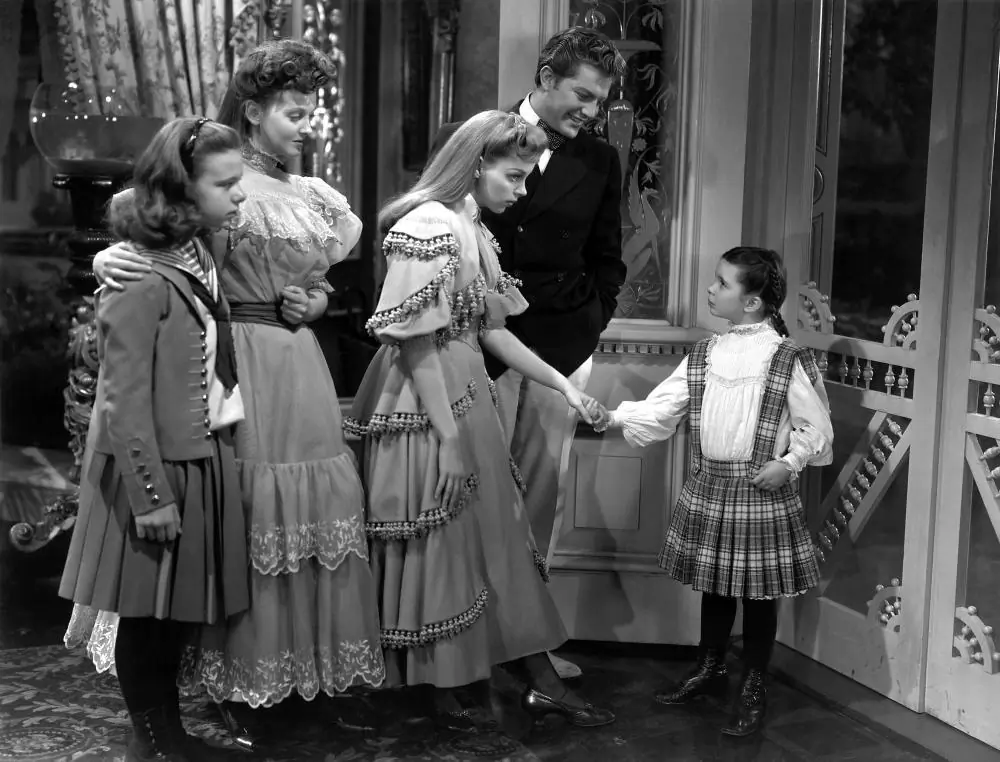 Publicity still for the 1944 film "Meet Me in St. Louis." (MovieStillsDB)