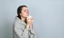Massage This Acupoint to Relieve Symptoms of Allergic Rhinitis