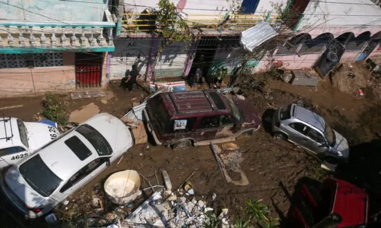 100 Dead or Missing in Mexico From Hurricane, Food and Water Worries Persist